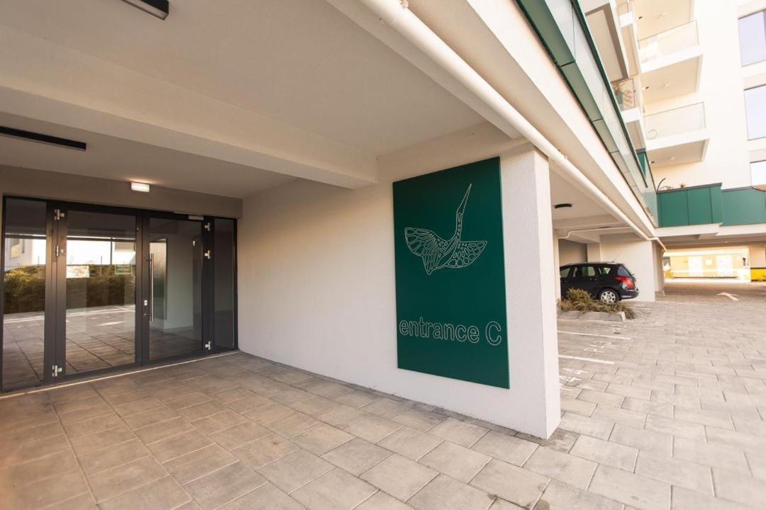 Escapism - Premium 1Br Apartment With Parking Bucarest Exterior foto