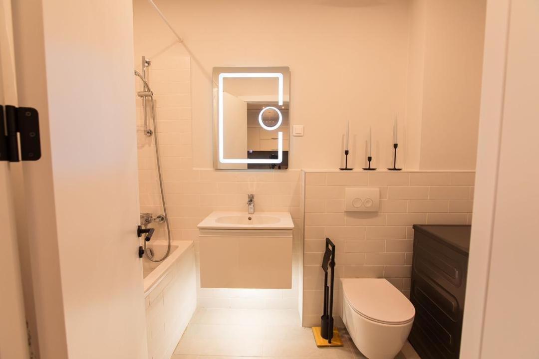 Escapism - Premium 1Br Apartment With Parking Bucarest Exterior foto